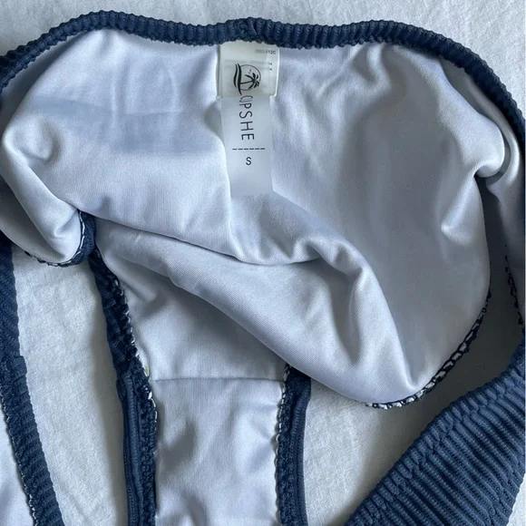 Cupshe Bikini - Picture 3 of 3